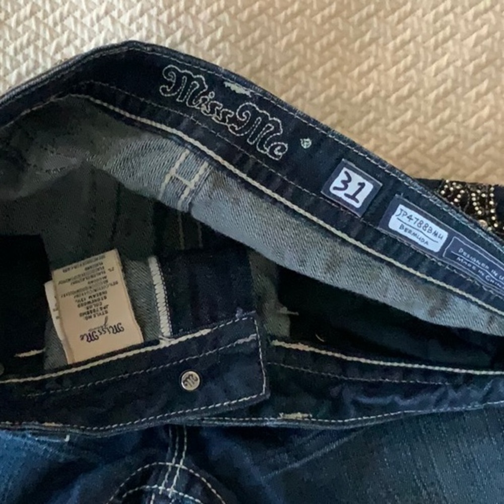 Miss Me Vintage Jeans - Picture 11 of 11